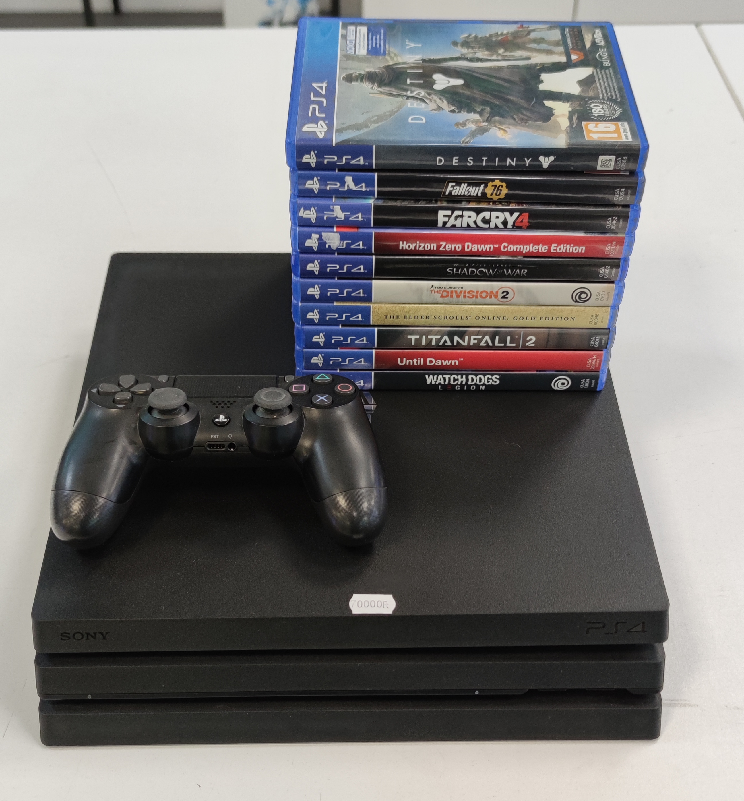 Sony Playstation 4 Pro 1TB 10 DB ajándék játékkal